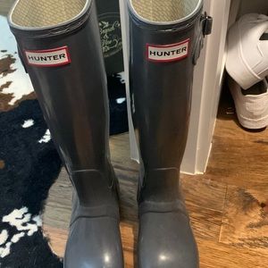 Tall hunter dark grey glossy rain boots
